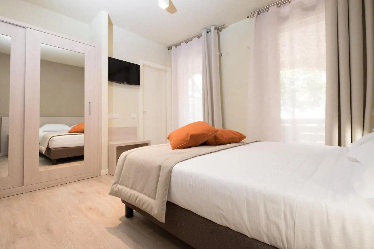 Al-Colle Bed & Breakfast Sotto il Monte 0*,  Italy